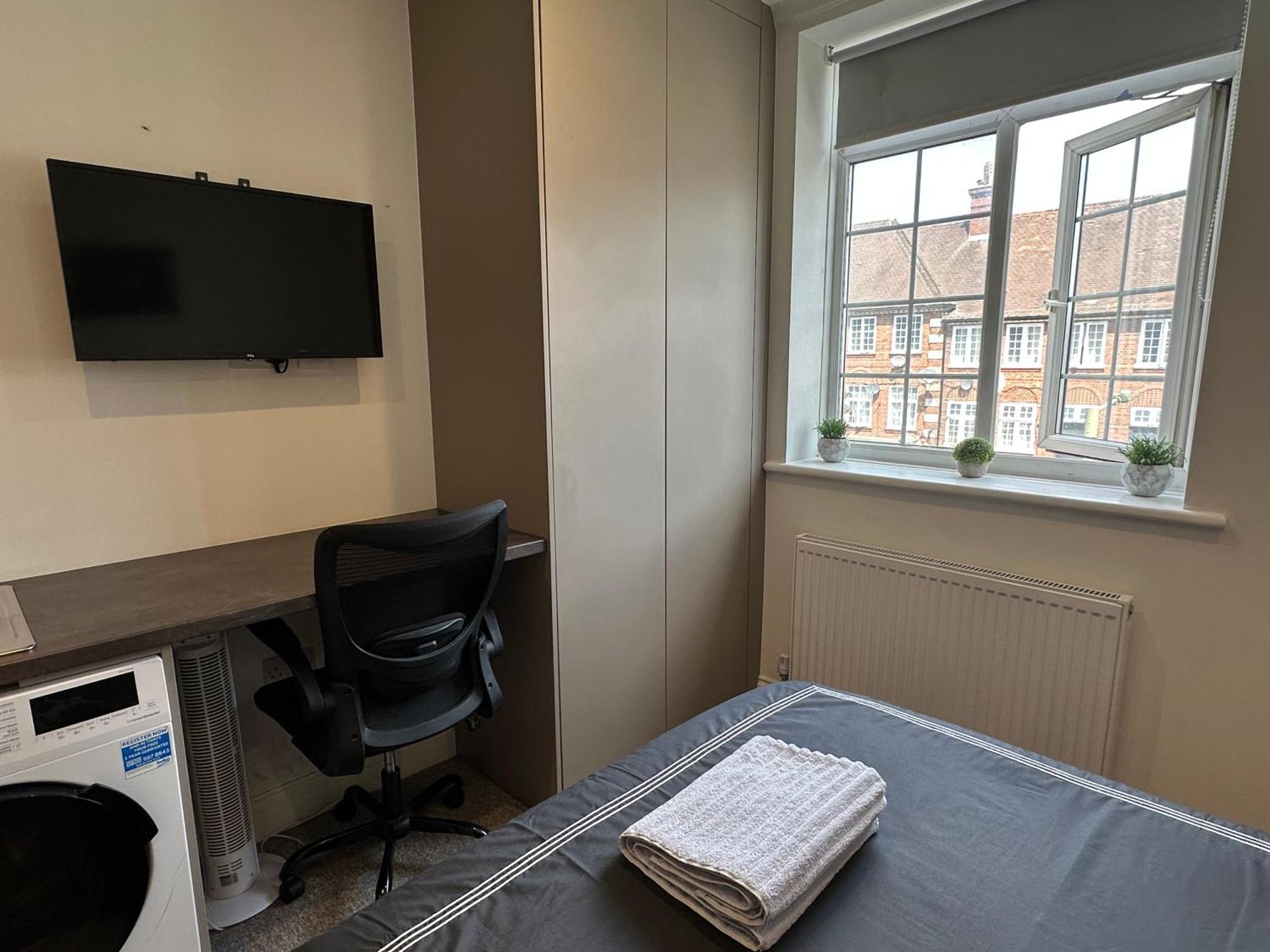 Bright Modern, Private Apartment,15 Mins To London Apartment Hendon