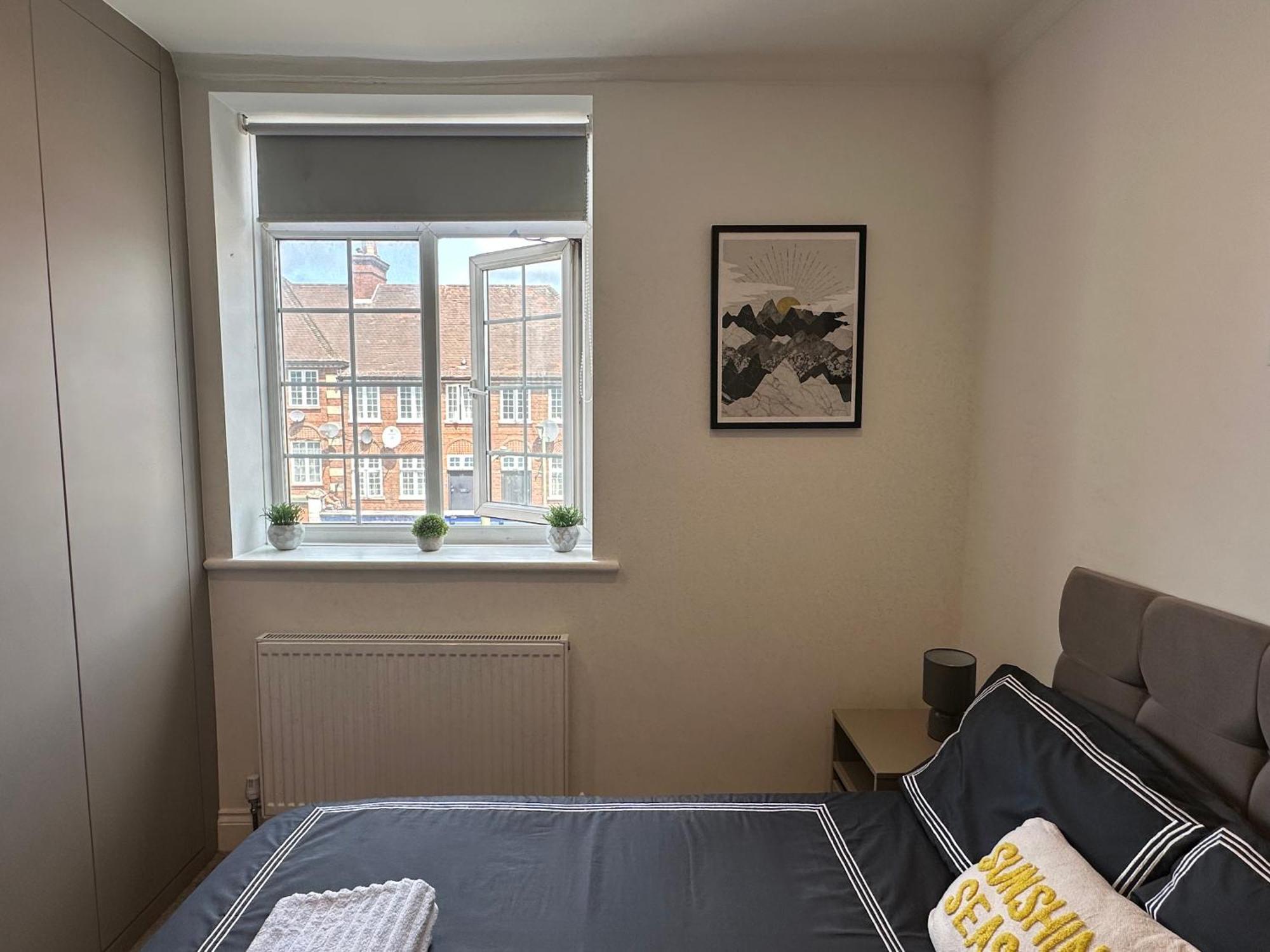 Bright Modern, Private Apartment,15 Mins To London Apartment Hendon