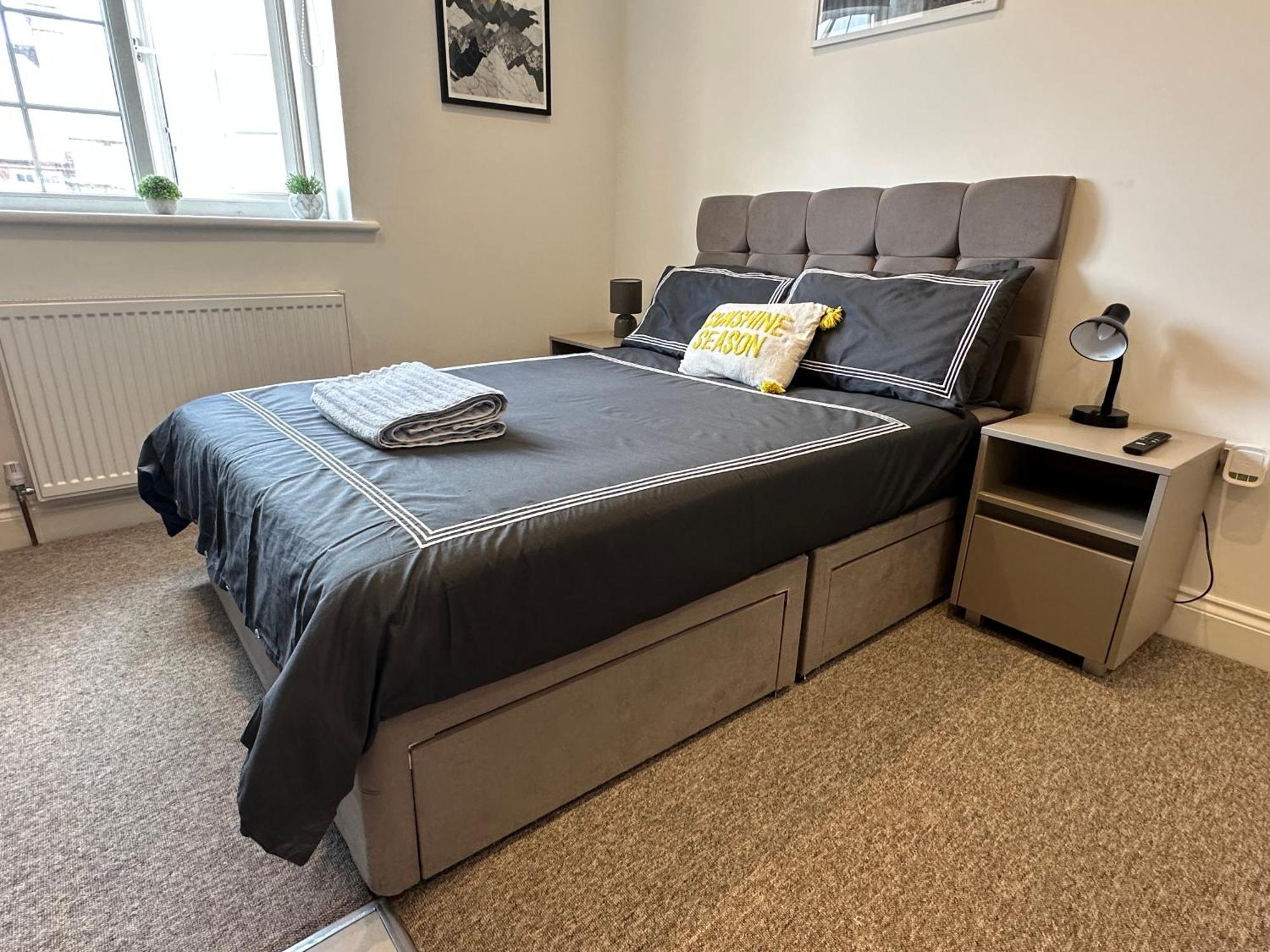 Bright Modern, Private Apartment,15 Mins To London * Hendon