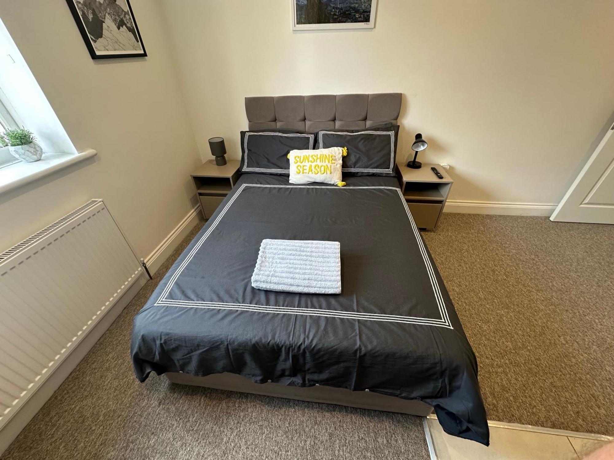 Апартаменты Bright Modern, Private Apartment,15 Mins To London